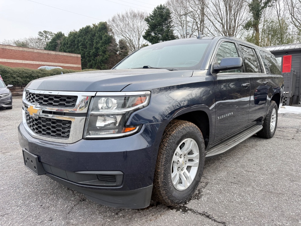 2019 Chevrolet Suburban 4WD 1500 LT's photo