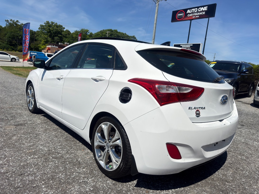 2013 Hyundai Elantra GT Base - Photo 7