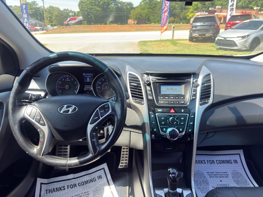 2013 Hyundai Elantra GT Base - Photo 9