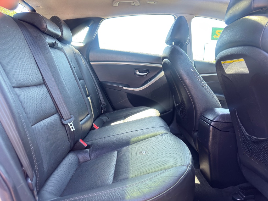 2013 Hyundai Elantra GT Base - Photo 10