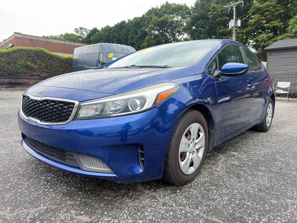2017 Kia Forte LX AT's photo