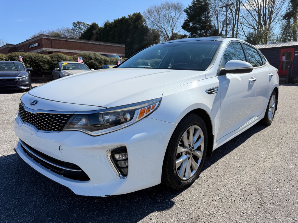 2018 Kia Optima S AT's photo